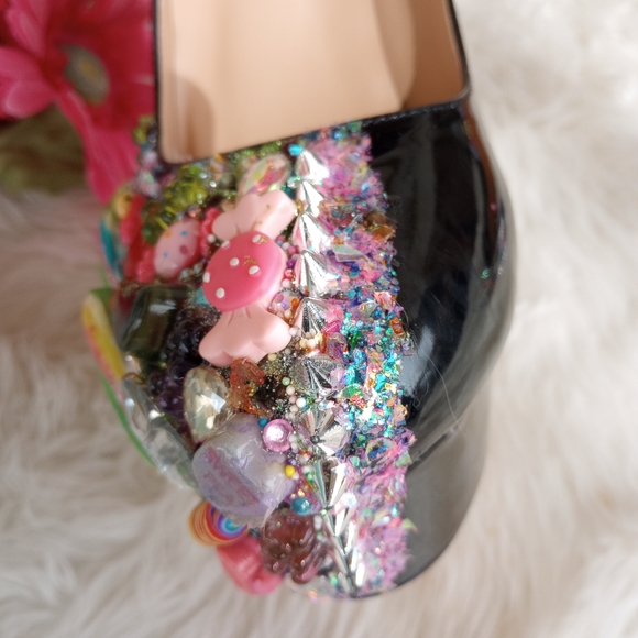 Sale! Custom Made Zombie Peepshow Candy Embellished Black Strappy Platform Heels - Picture 15 of 16